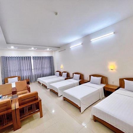 Hotel Khach San Binh Minh Phan Thiết Esterno foto