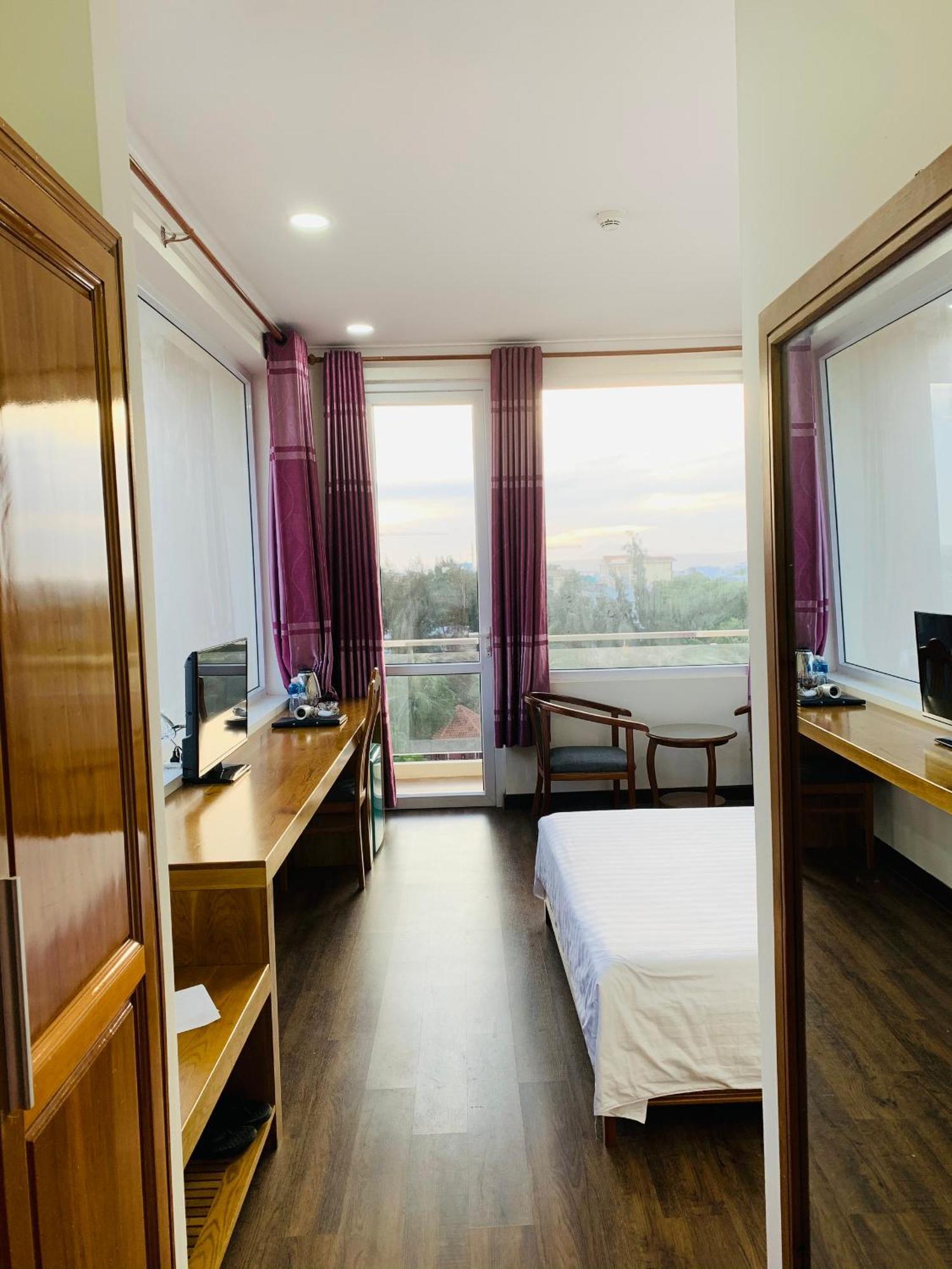 Hotel Khach San Binh Minh Phan Thiết Esterno foto