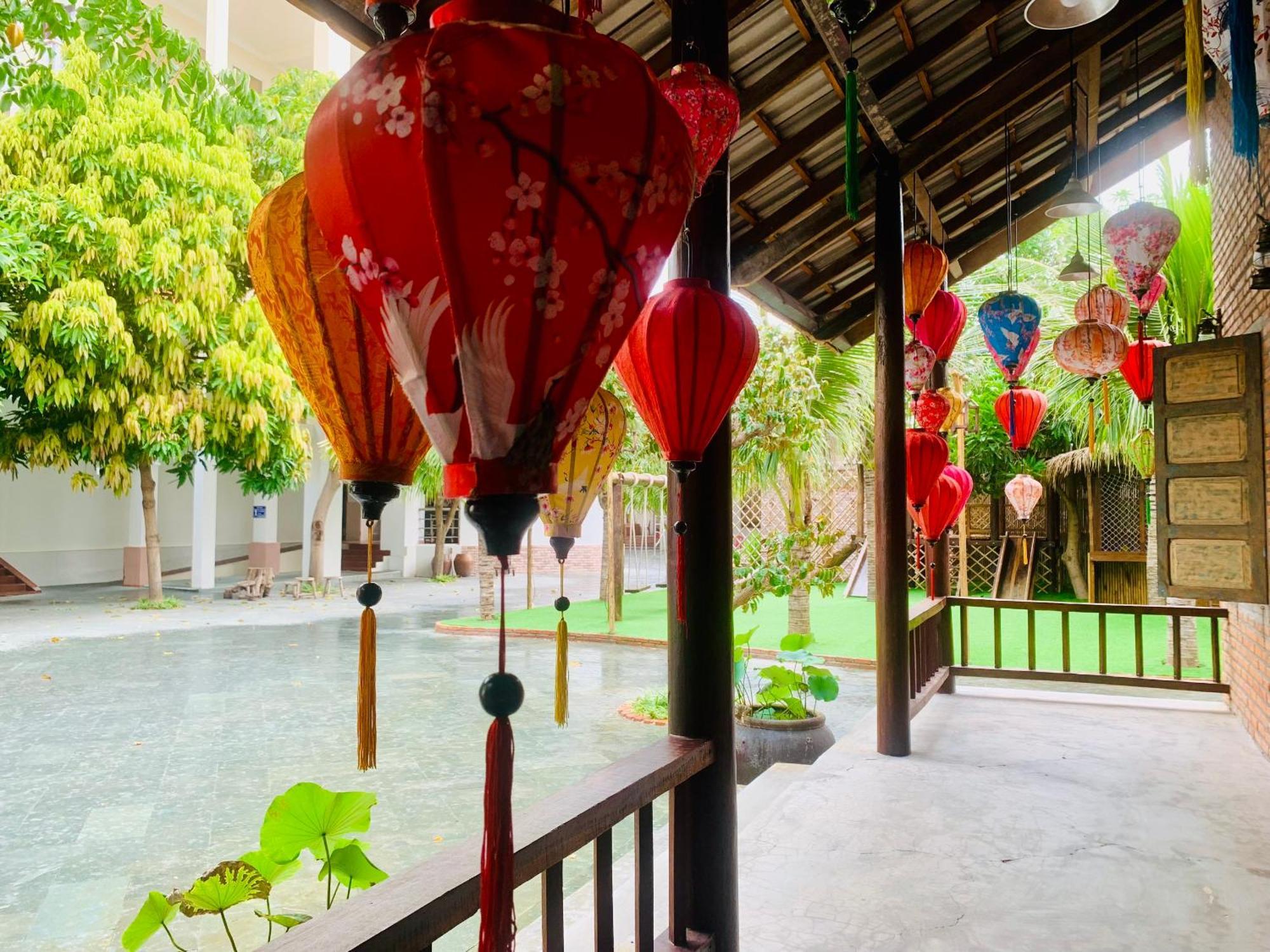Hotel Khach San Binh Minh Phan Thiết Esterno foto