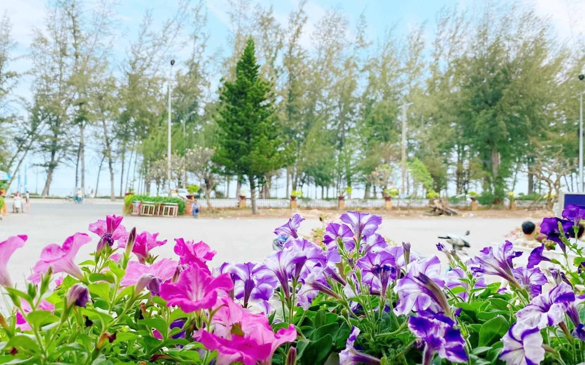 Hotel Khach San Binh Minh Phan Thiết Esterno foto