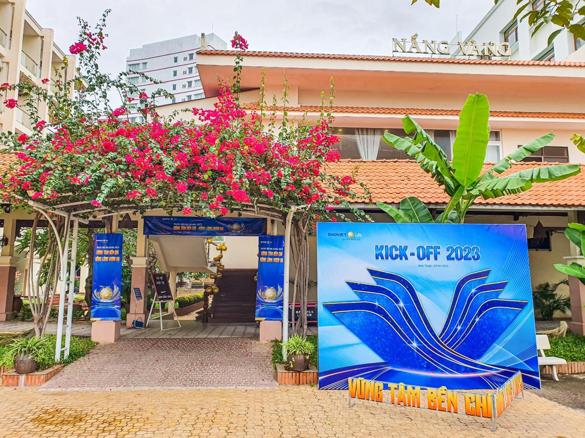 Hotel Khach San Binh Minh Phan Thiết Esterno foto