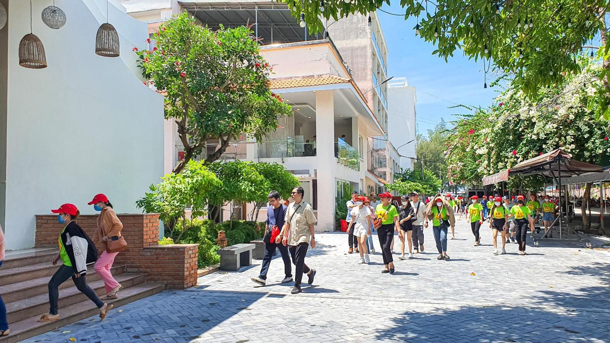 Hotel Khach San Binh Minh Phan Thiết Esterno foto