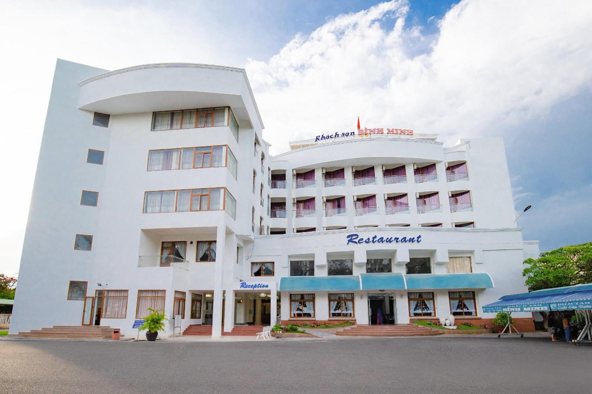 Hotel Khach San Binh Minh Phan Thiết Esterno foto