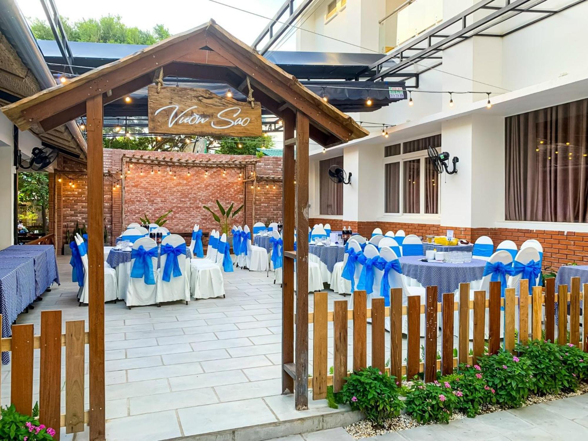 Hotel Khach San Binh Minh Phan Thiết Esterno foto