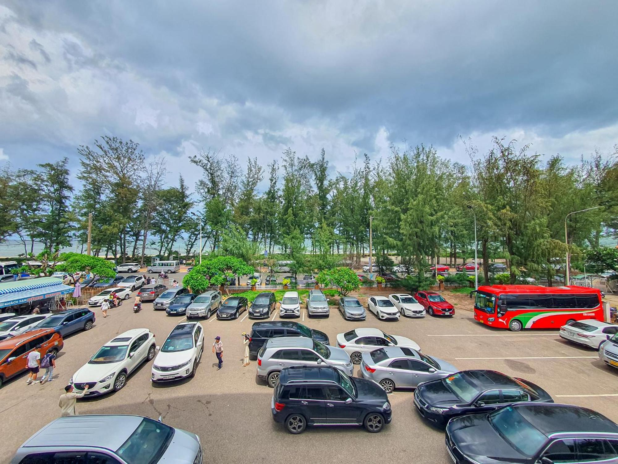 Hotel Khach San Binh Minh Phan Thiết Esterno foto