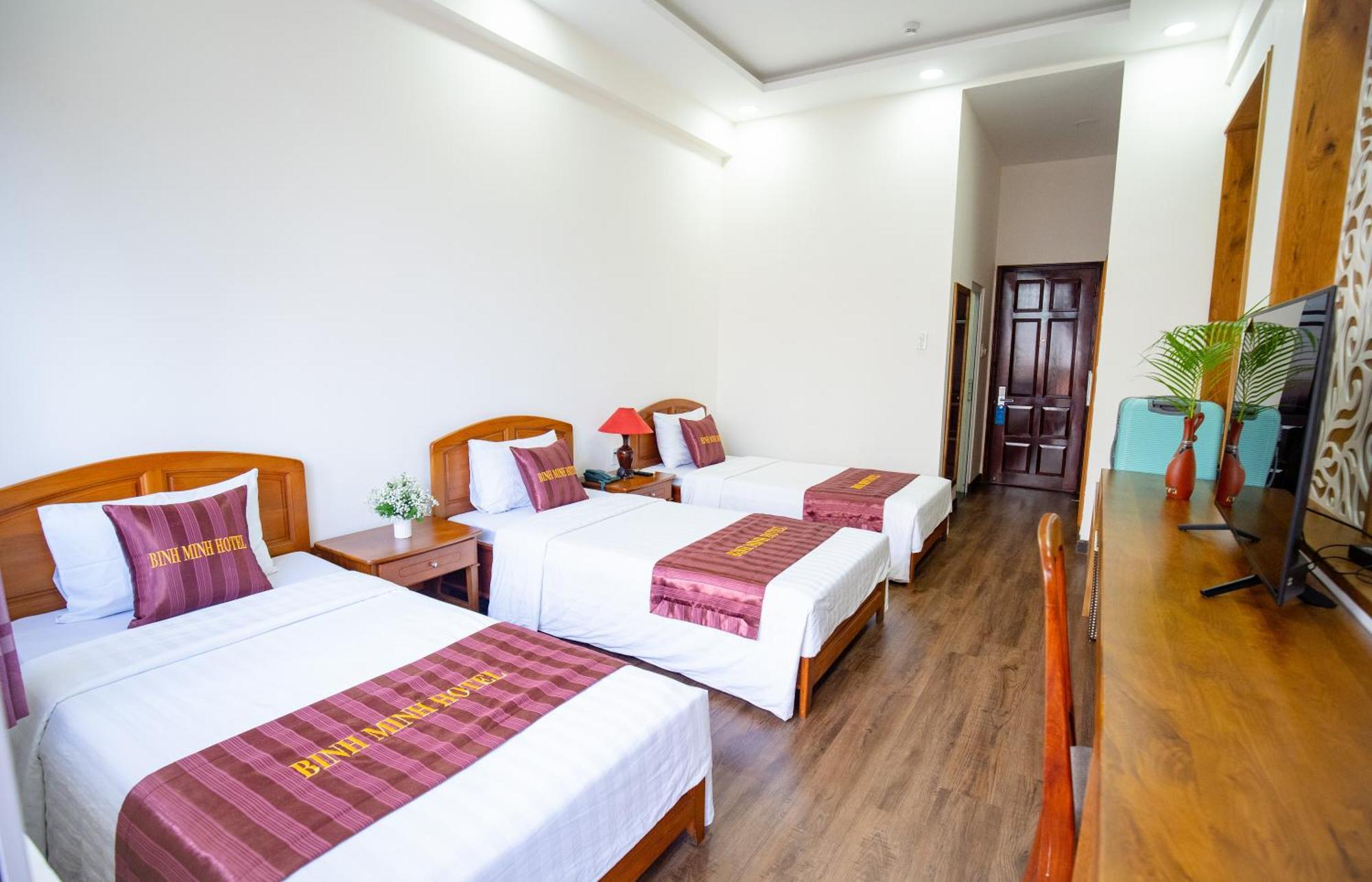 Hotel Khach San Binh Minh Phan Thiết Esterno foto
